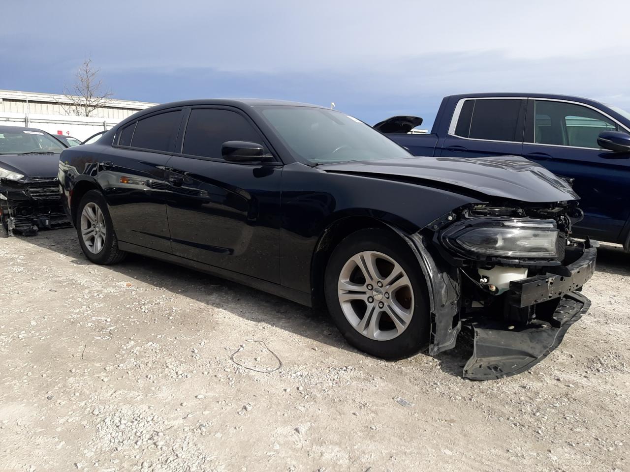 VIN 2C3CDXBG5KH622035 2019 DODGE CHARGER no.4