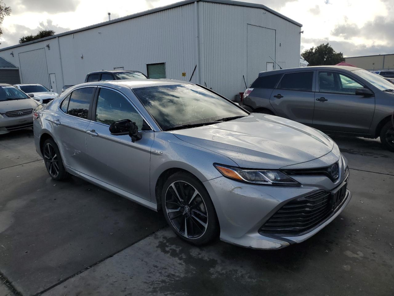 2019 Toyota Camry - Image 4