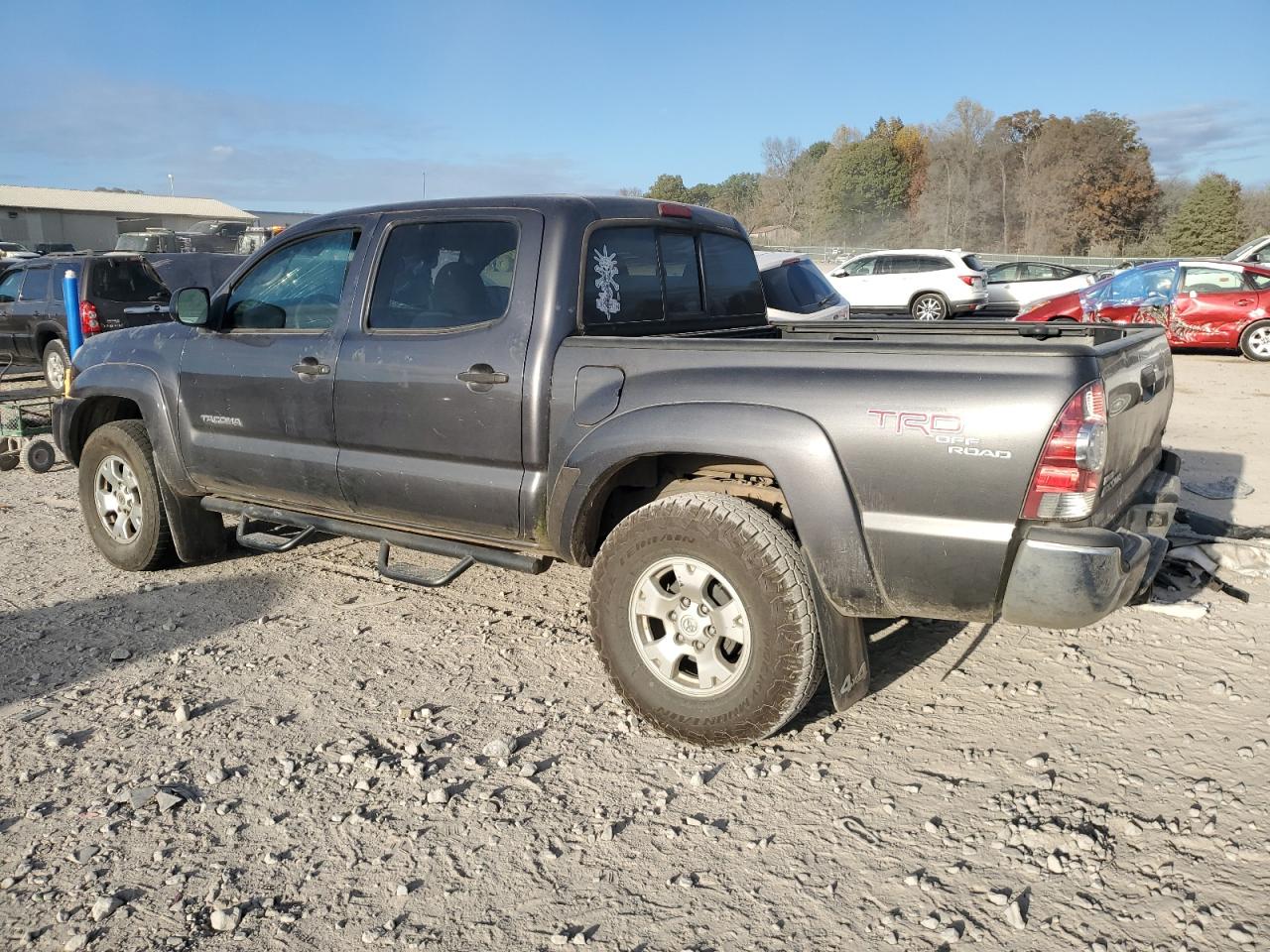 2011 Toyota Tacoma - Image 2