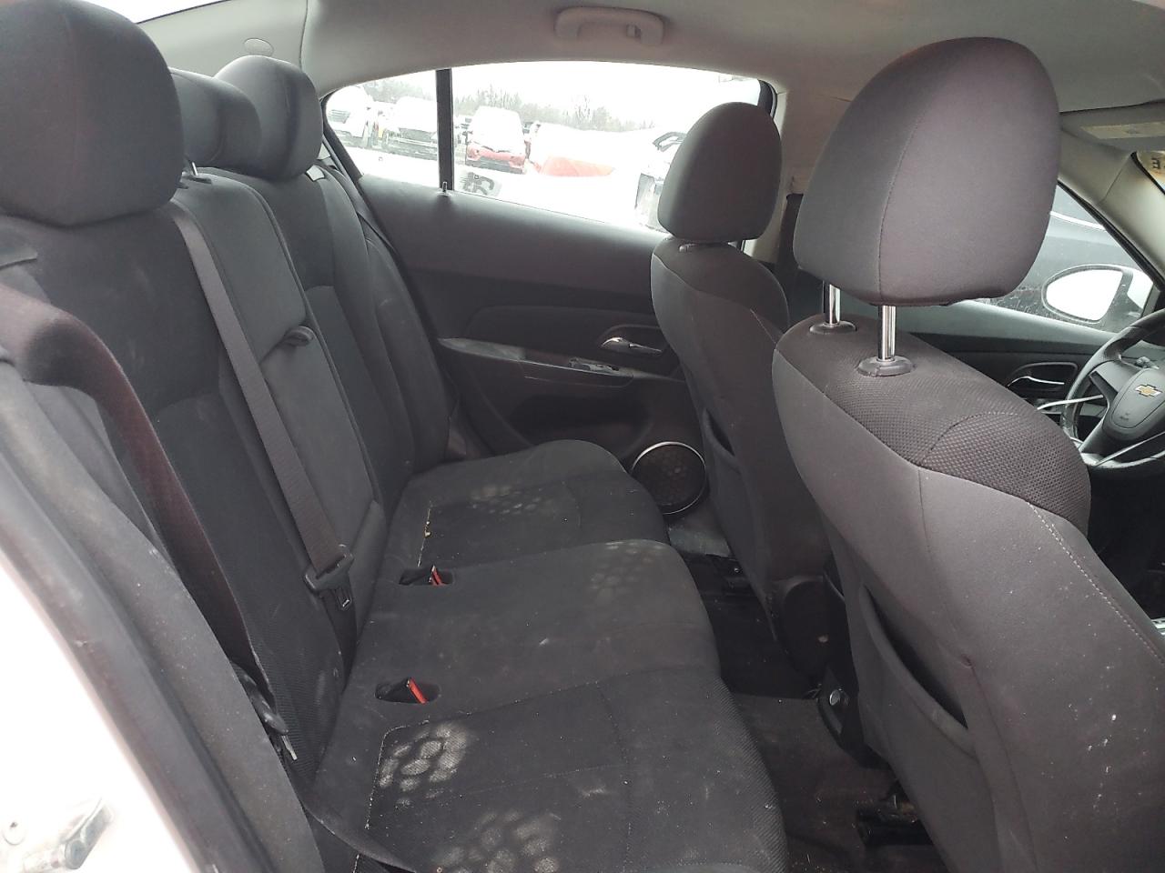 2011 Chevrolet Cruze - Image 10