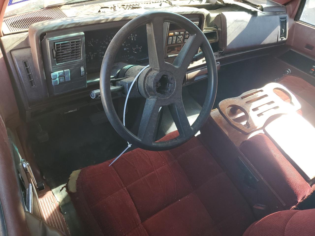 1993 Chevrolet GMT-400 - Image 8