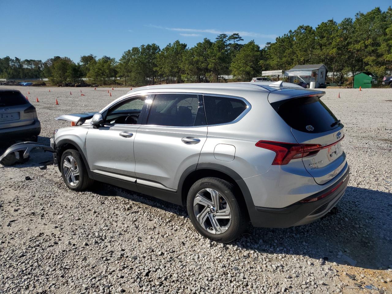 2023 Hyundai Santa Fe - Image 2