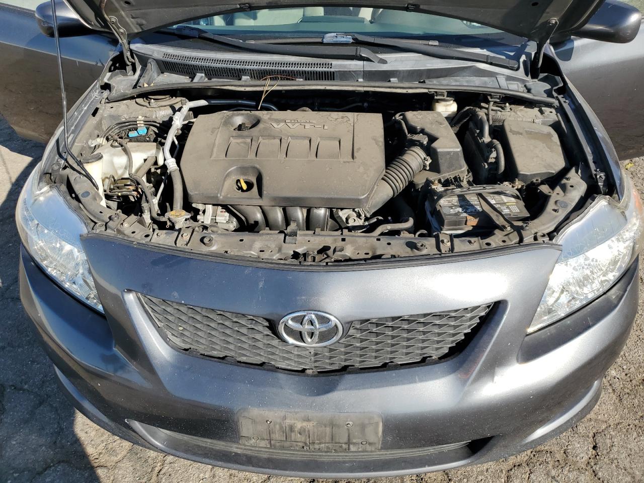 2010 Toyota Corolla - Image 11