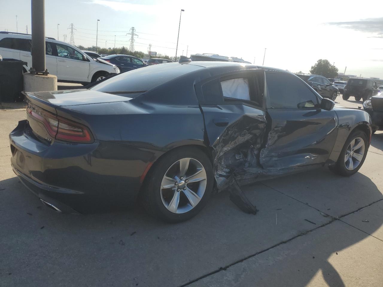 2016 Dodge Charger - Image 3