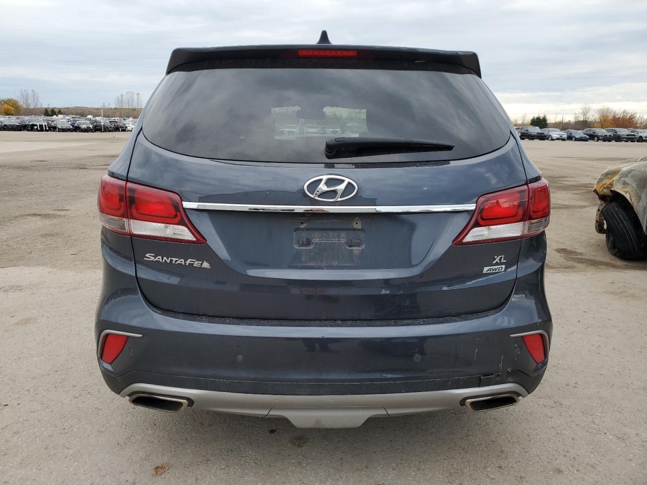 KM8SNDHF0HU199447 2017 Hyundai Santa Fe Se