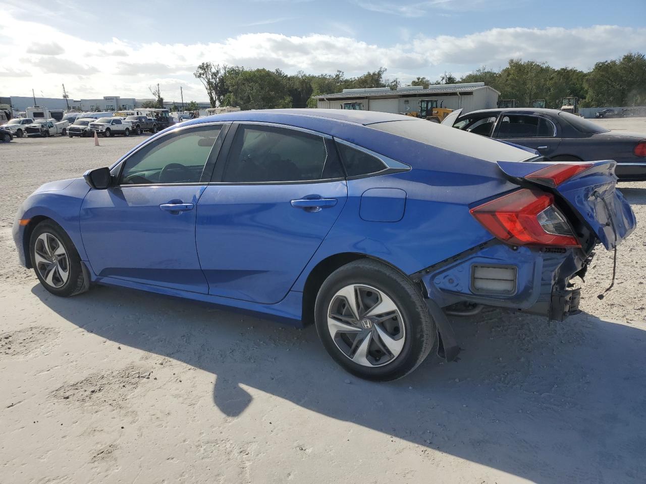2019 Honda Civic - Image 2