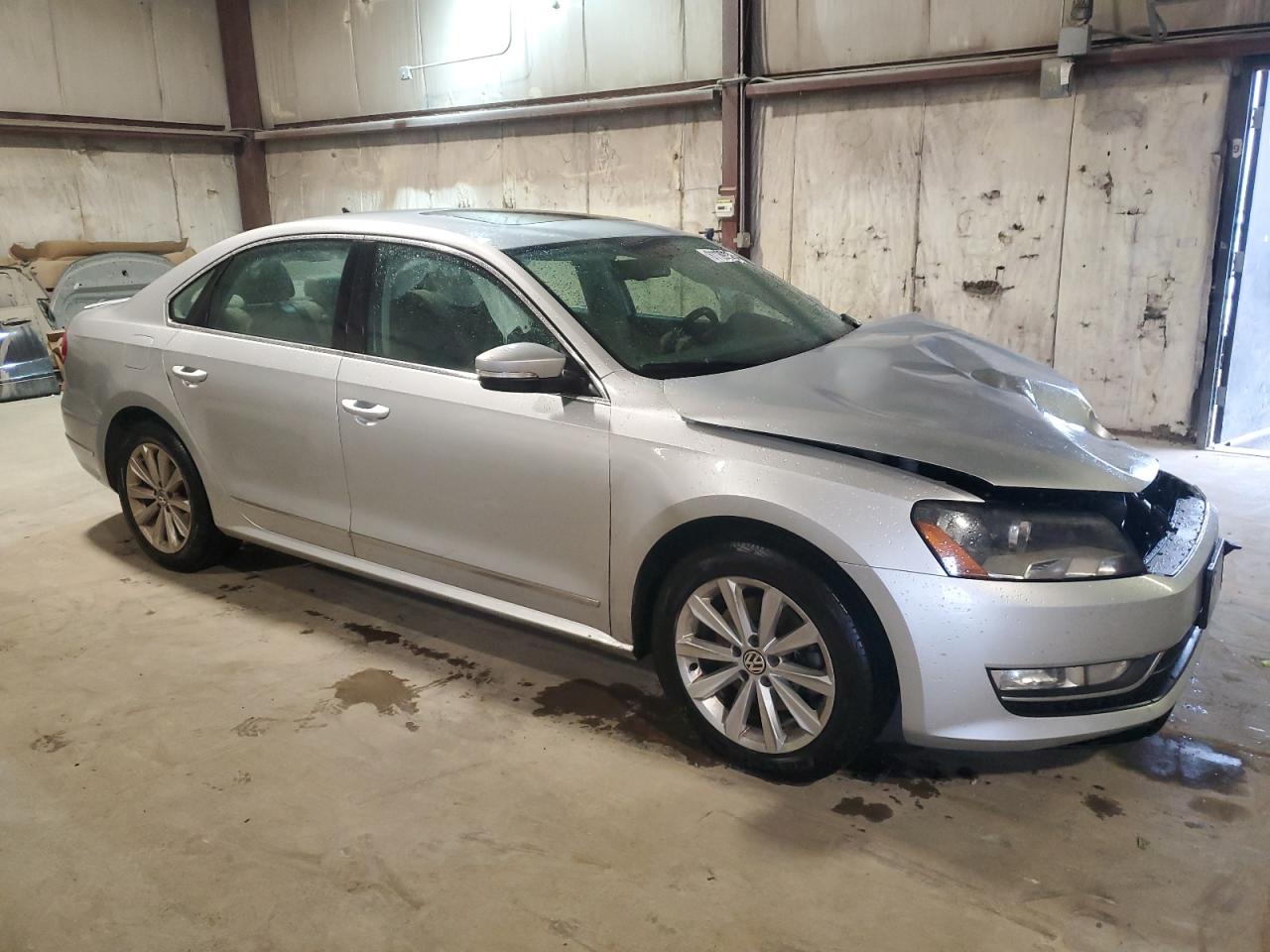 VIN 1VWCH7A30DC128960 2013 VOLKSWAGEN PASSAT no.4