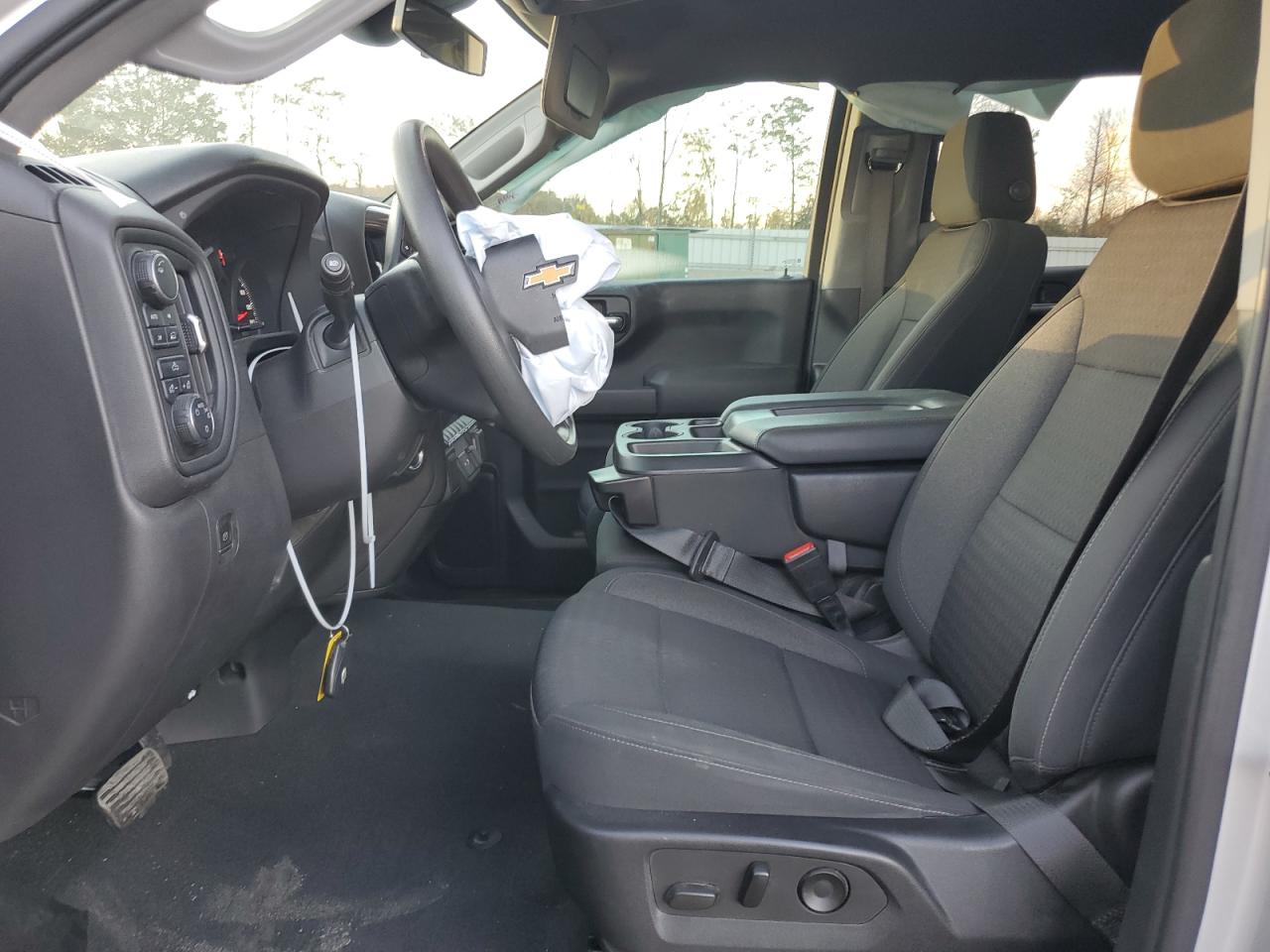 2022 Chevrolet Silverado - Image 7