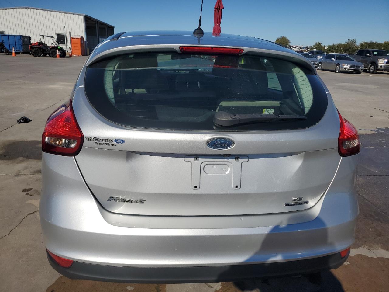 VIN 1FADP3K21GL391302 2016 FORD FOCUS no.6