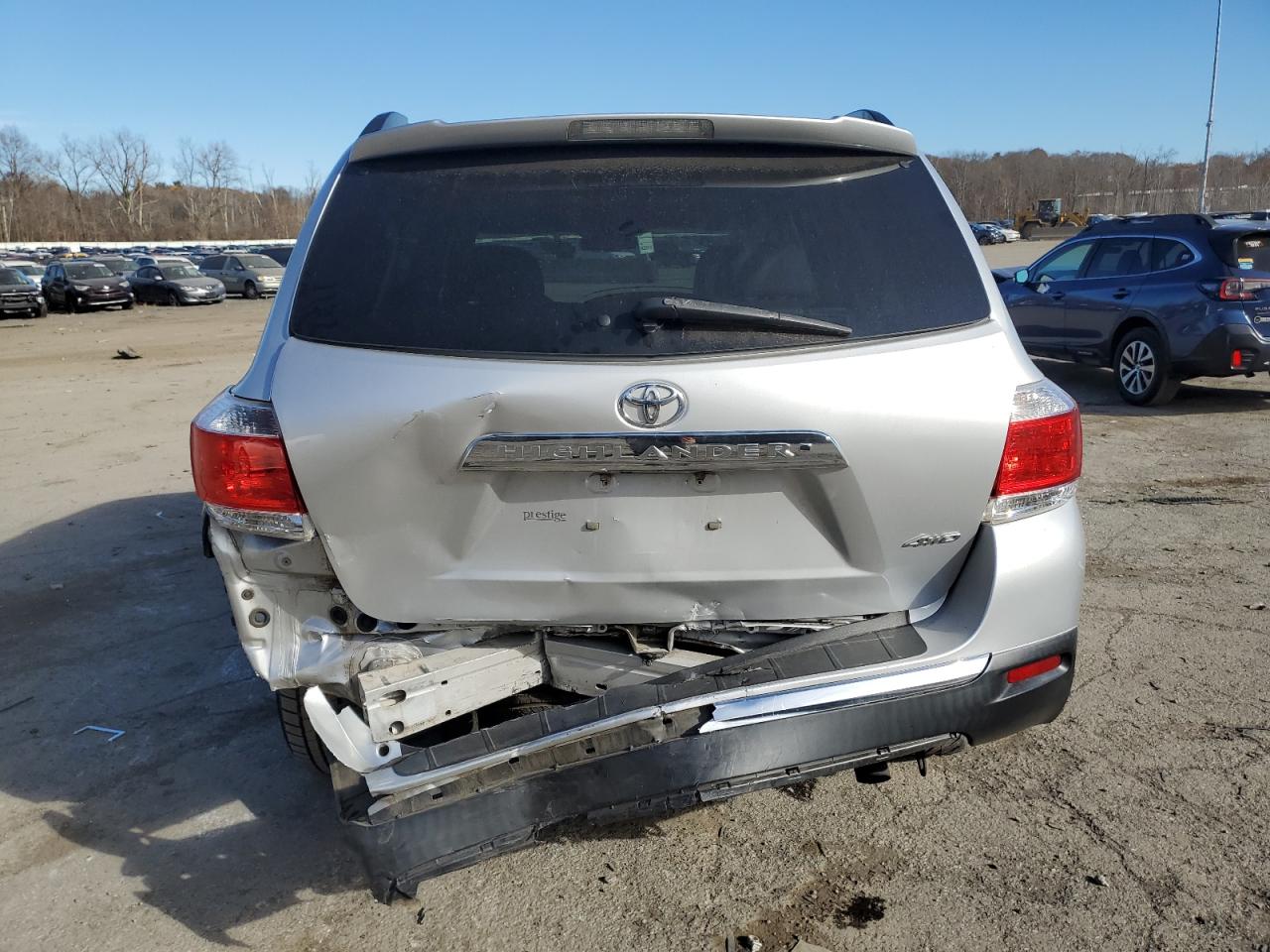 2013 Toyota Highlander Base VIN: 5TDBK3EHXDS246821 Lot: 81139724