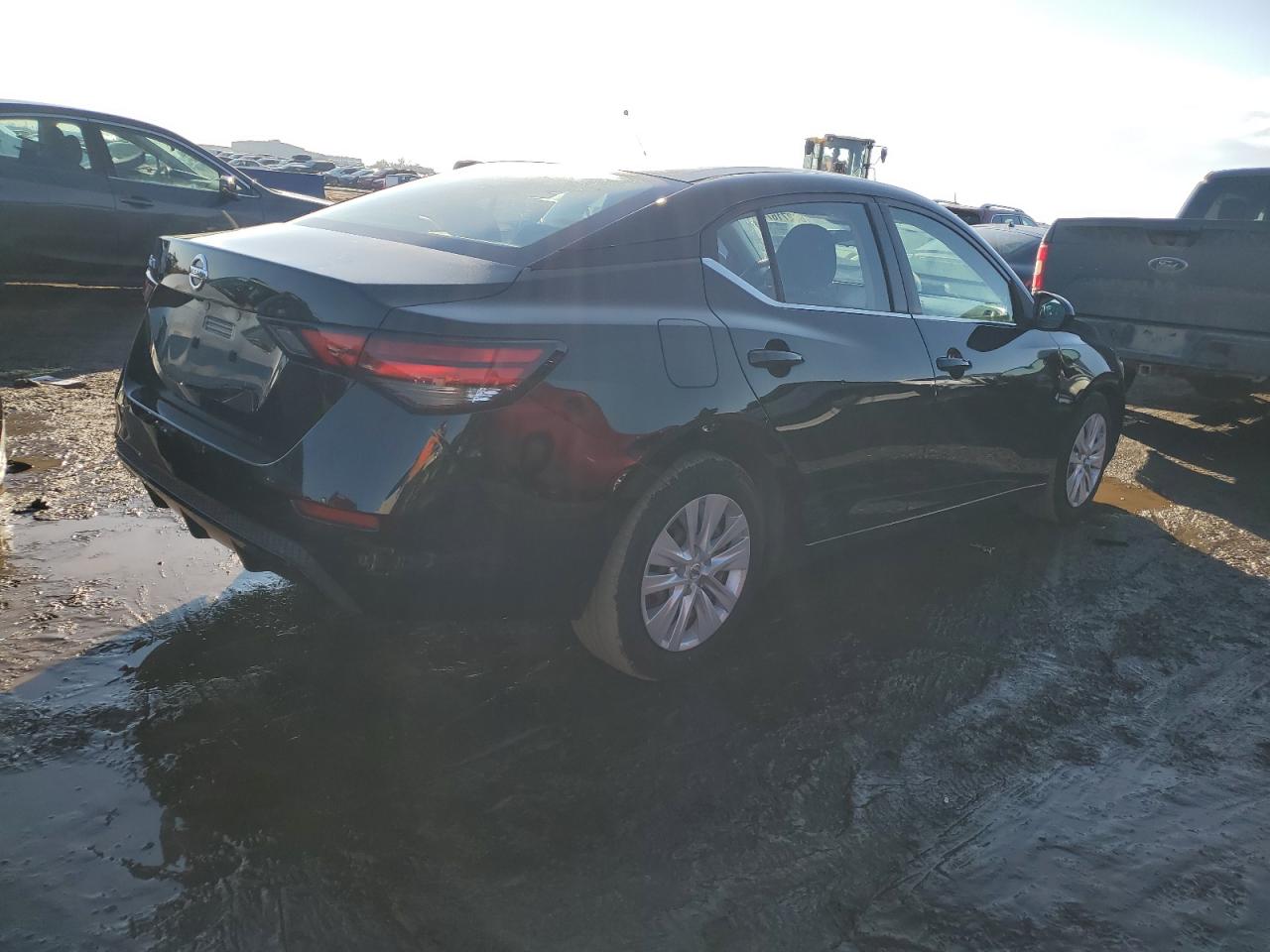 2021 Nissan Sentra - Image 3