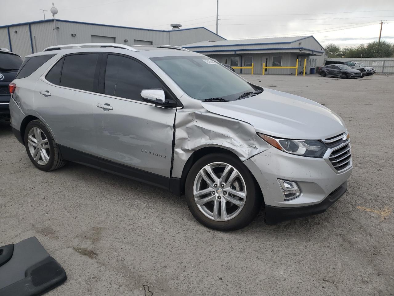 VIN 3GNAXPEX7KS632138 2019 CHEVROLET EQUINOX no.4