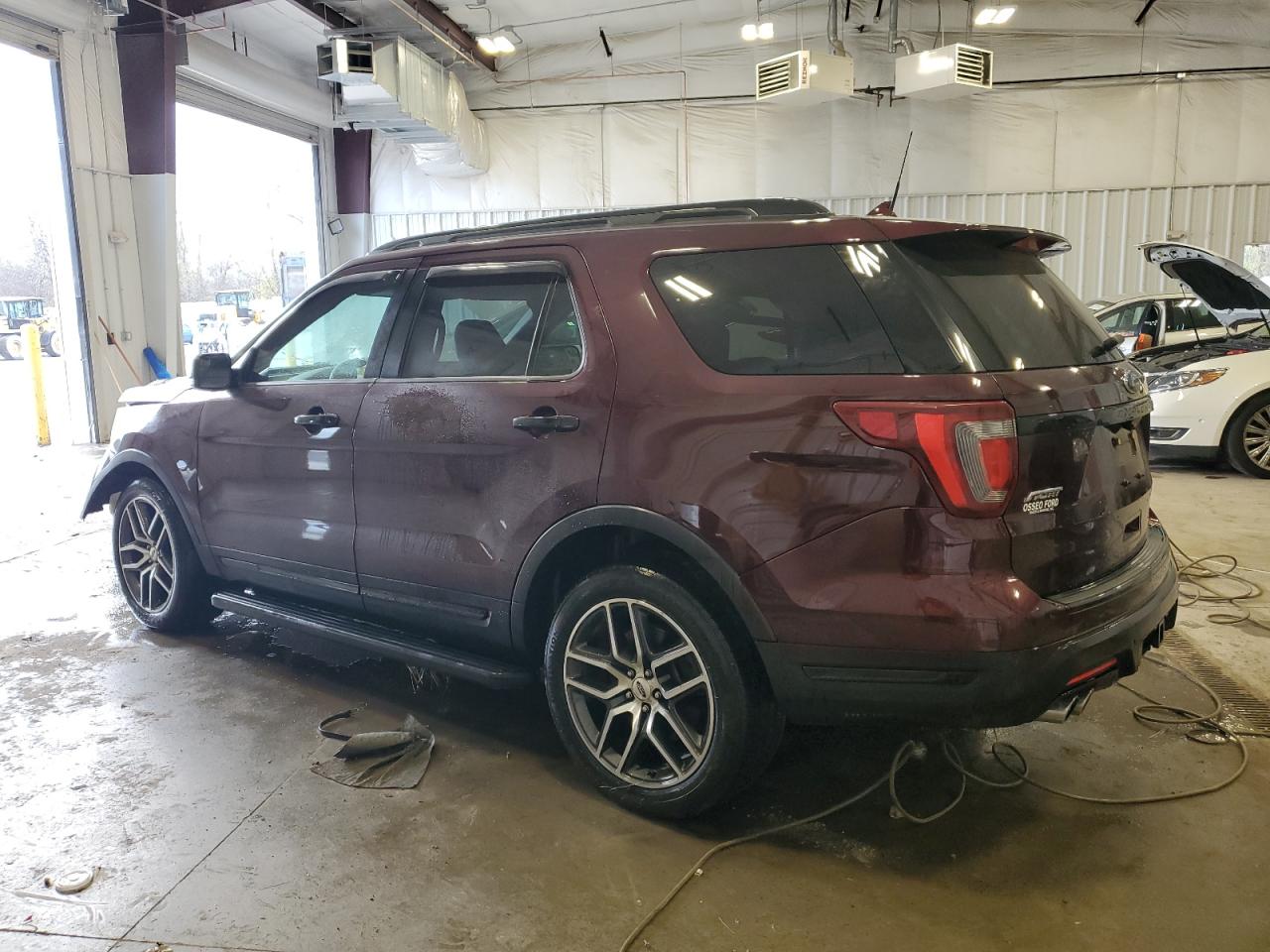 VIN 1FM5K8GT5JGB76190 2018 FORD EXPLORER no.2