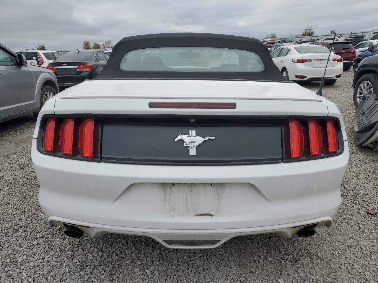 2016 Ford Mustang - Image 6