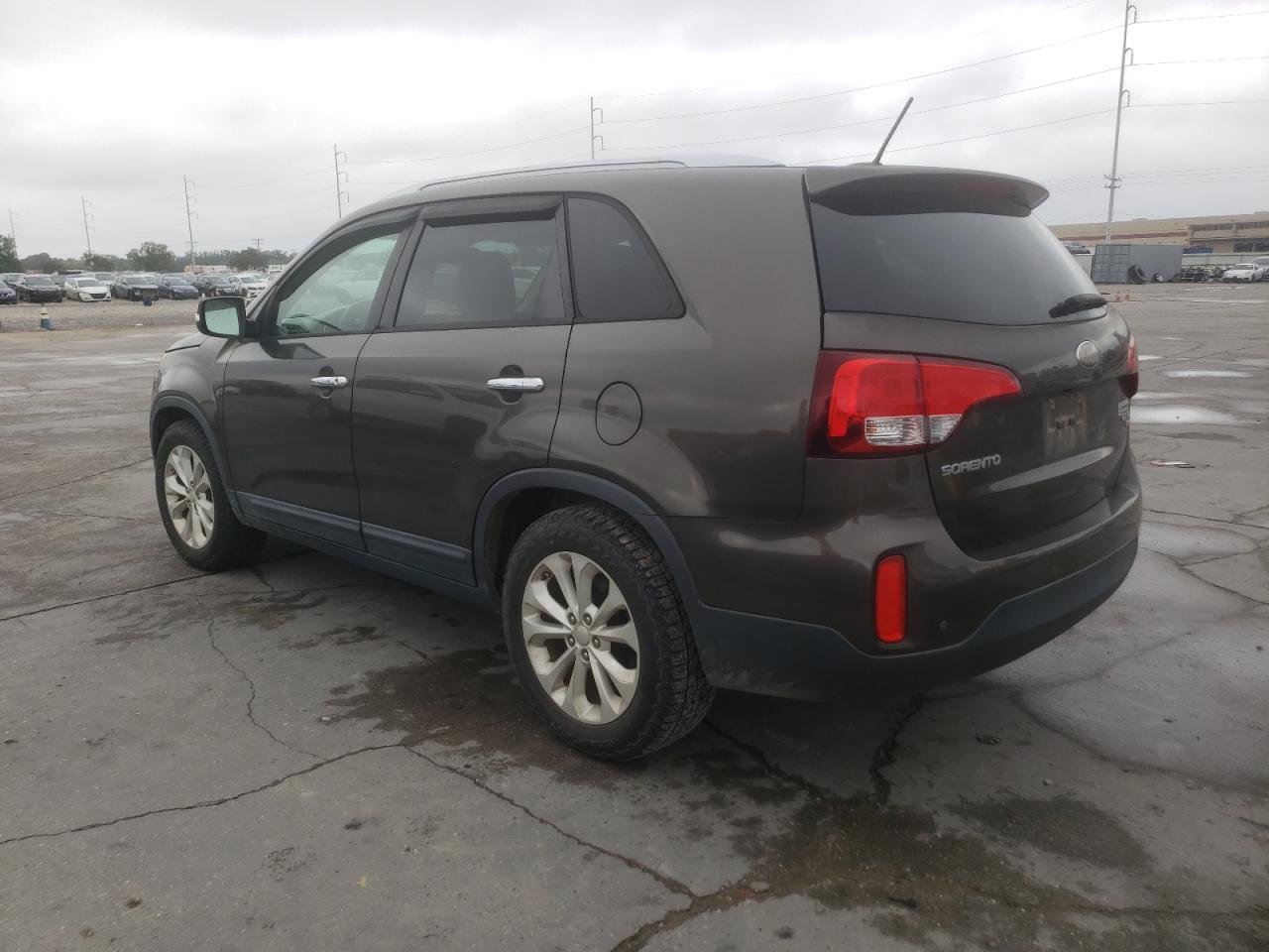 2014 Kia Sorento - Image 2