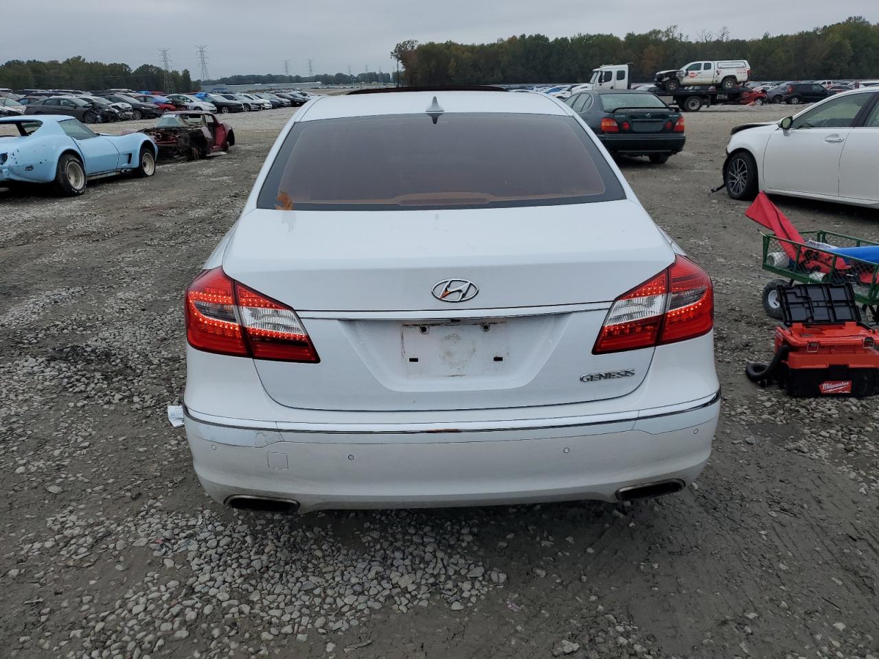 2014 Hyundai Genesis 3.8L VIN: KMHGC4DD8EU264993 Lot: 80116364