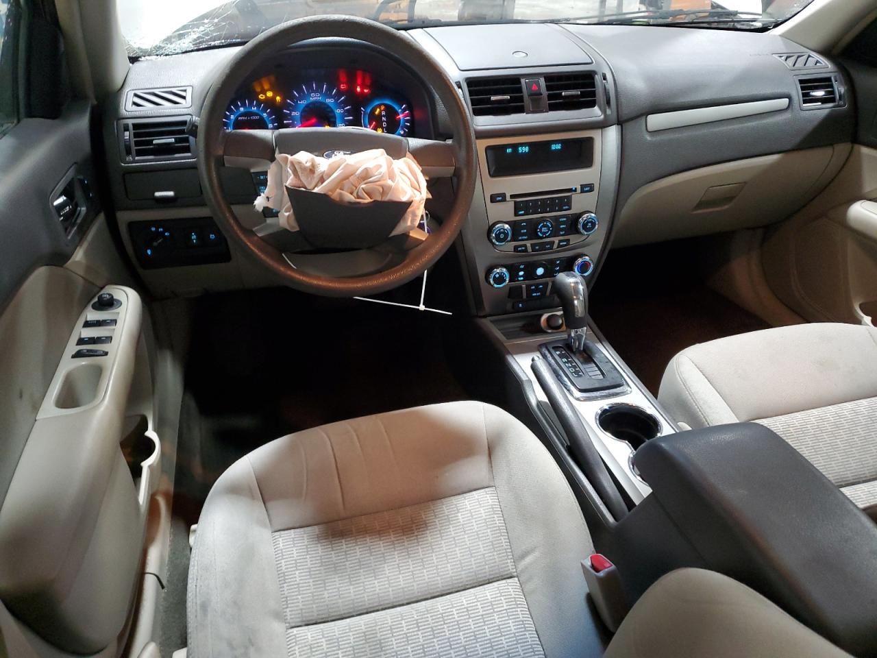 2010 Ford Fusion - Image 8