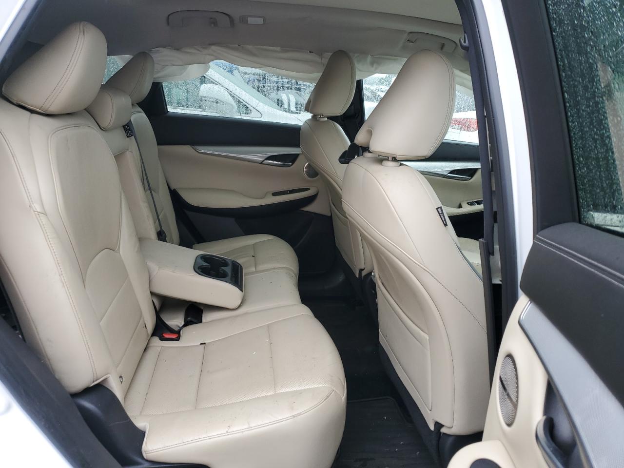2019 Infiniti QX50 - Image 11