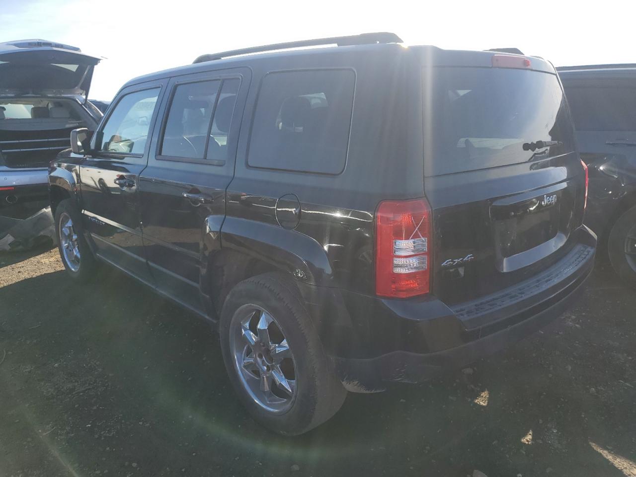 VIN 1C4NJRBB5DD271642 2013 JEEP PATRIOT no.2