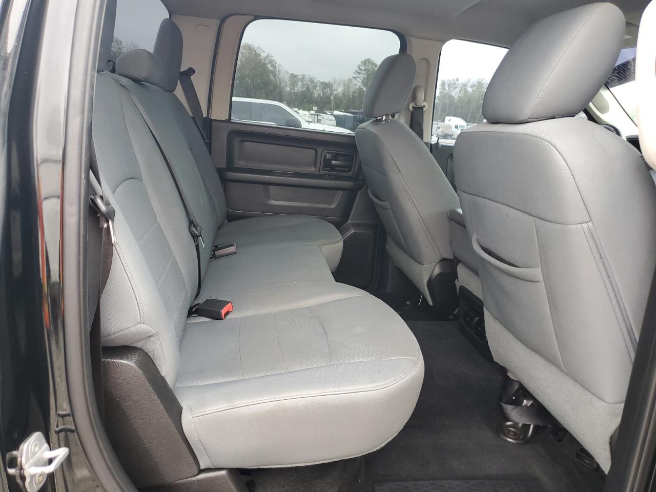 2014 RAM 1500 - Image 10