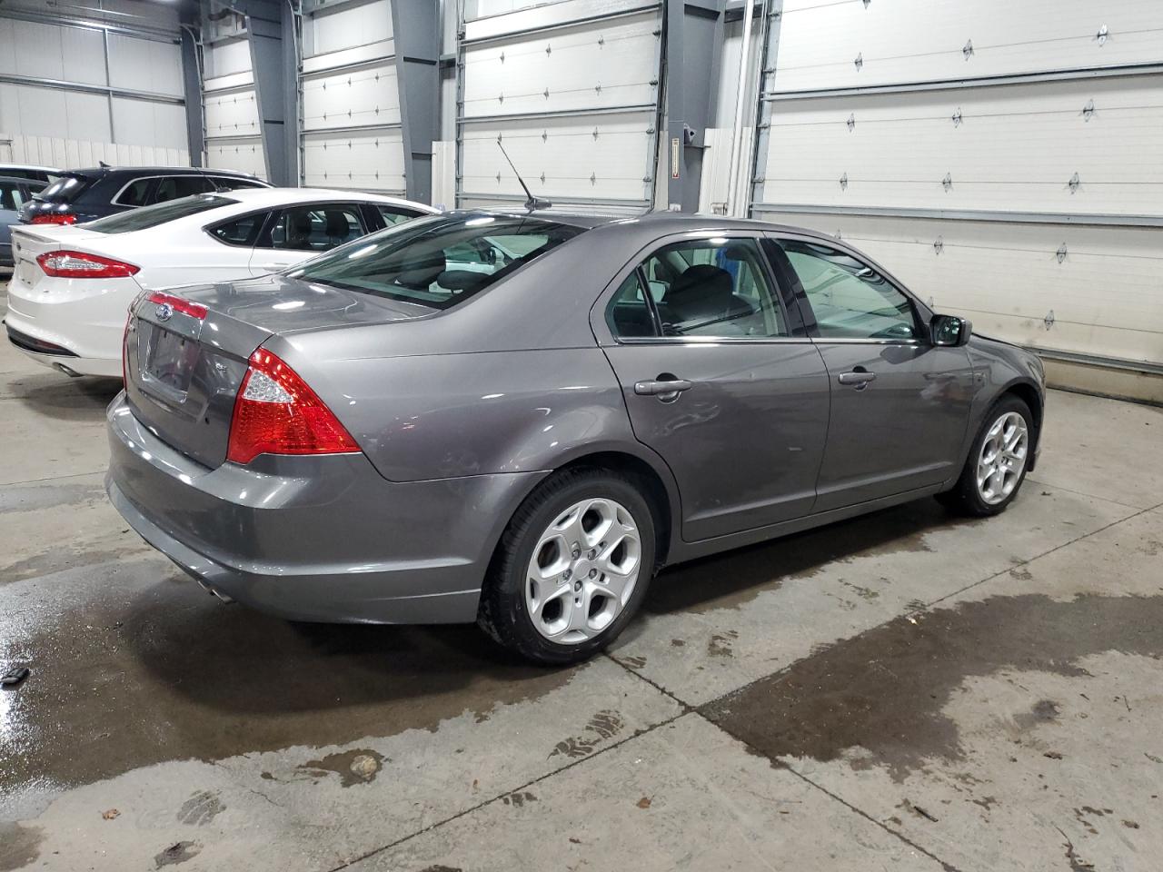 2011 Ford Fusion - Image 3