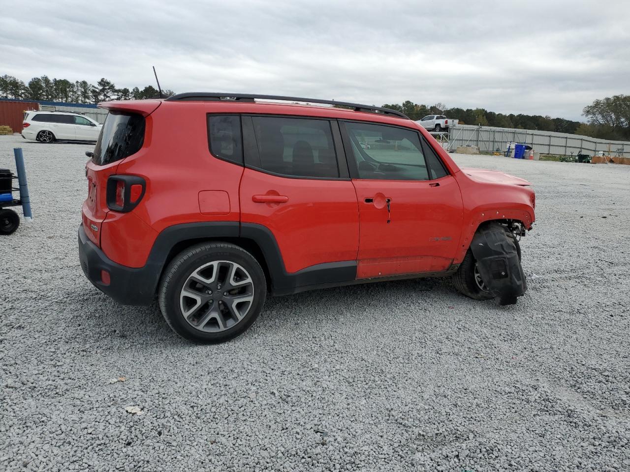 2018 Jeep Renegade - Image 3