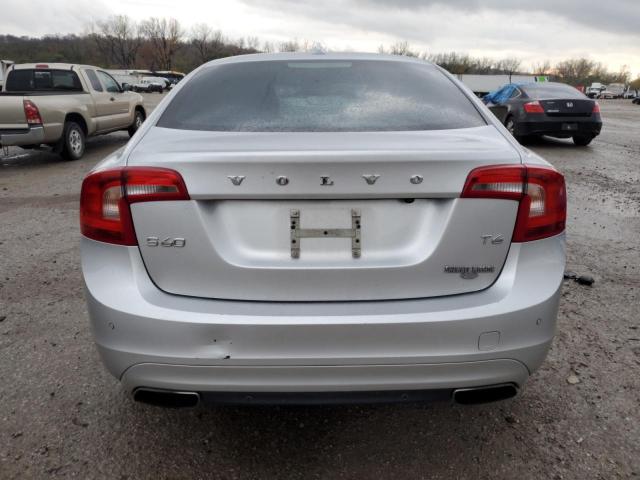  VOLVO S60 2015 Silver