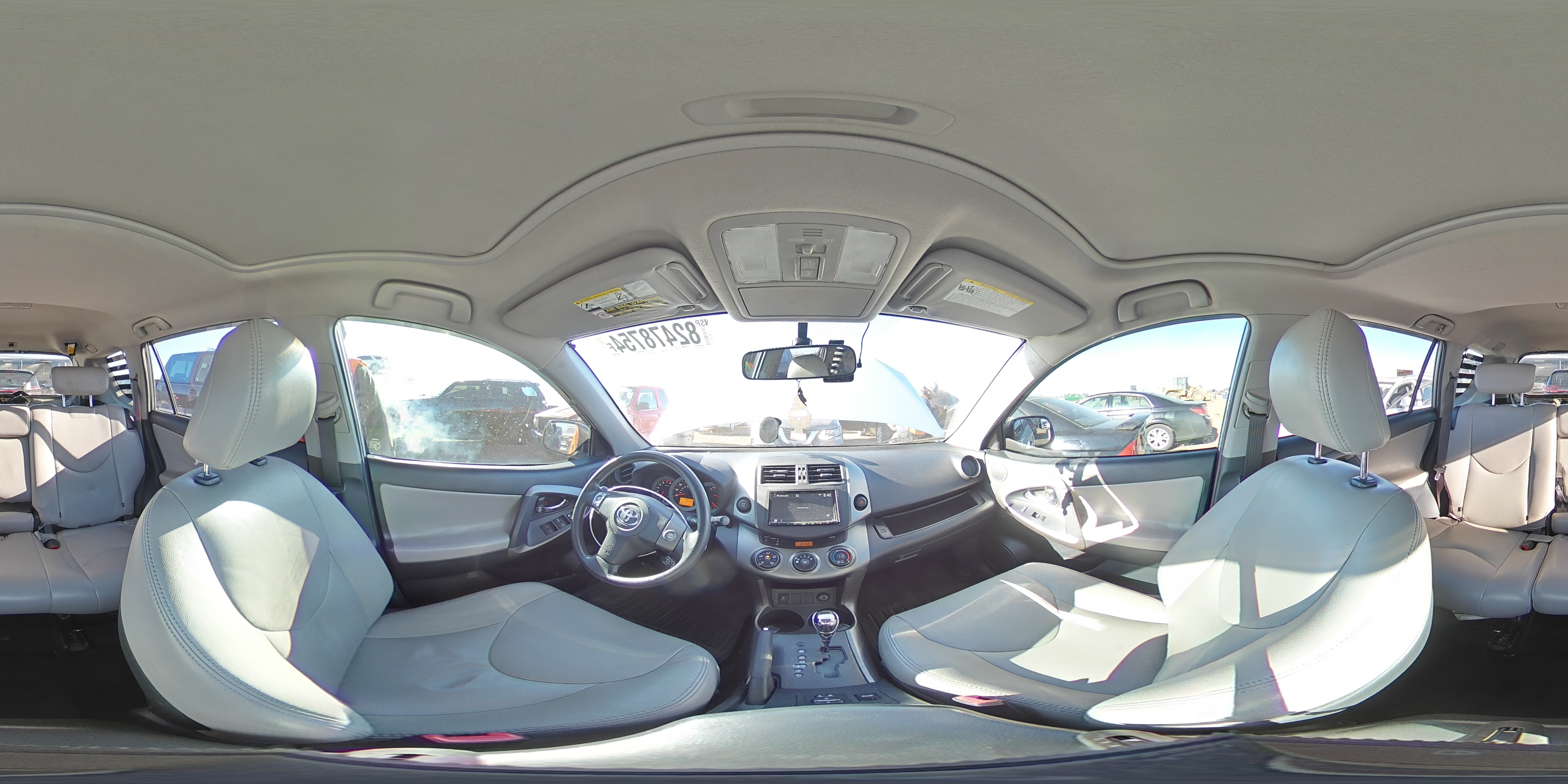 2011 Toyota RAV 4 - Image 13
