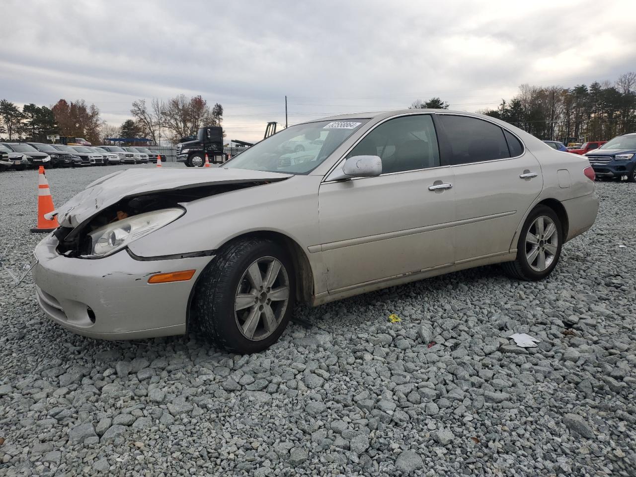 2005 Lexus ES - Image 1
