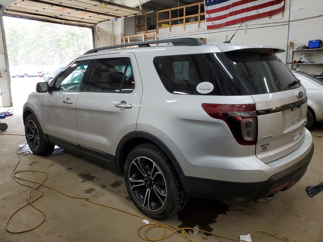 2013 Ford Explorer - Image 2