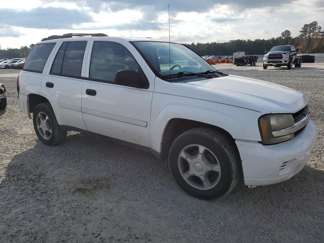2008 Chevrolet TrailBlazer - Image 4