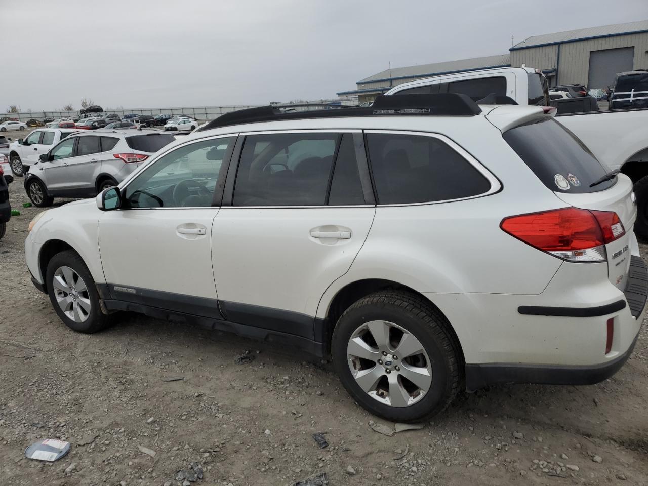2012 Subaru Outback - Image 2