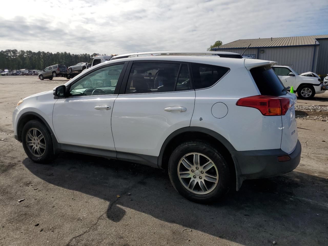 VIN 2T3RFREV9DW040285 2013 TOYOTA RAV4 no.2