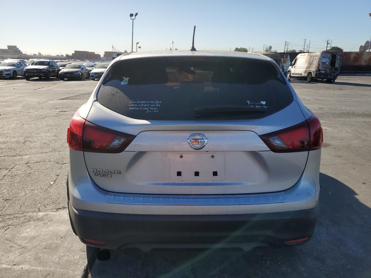 2019 Nissan Rogue - Image 6