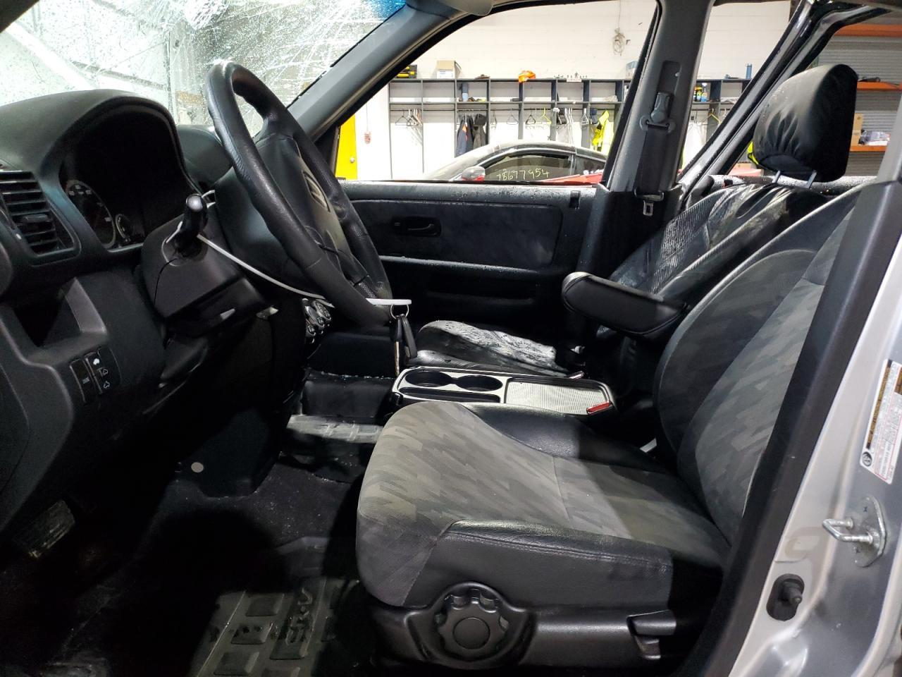2004 Honda CR-V - Image 7