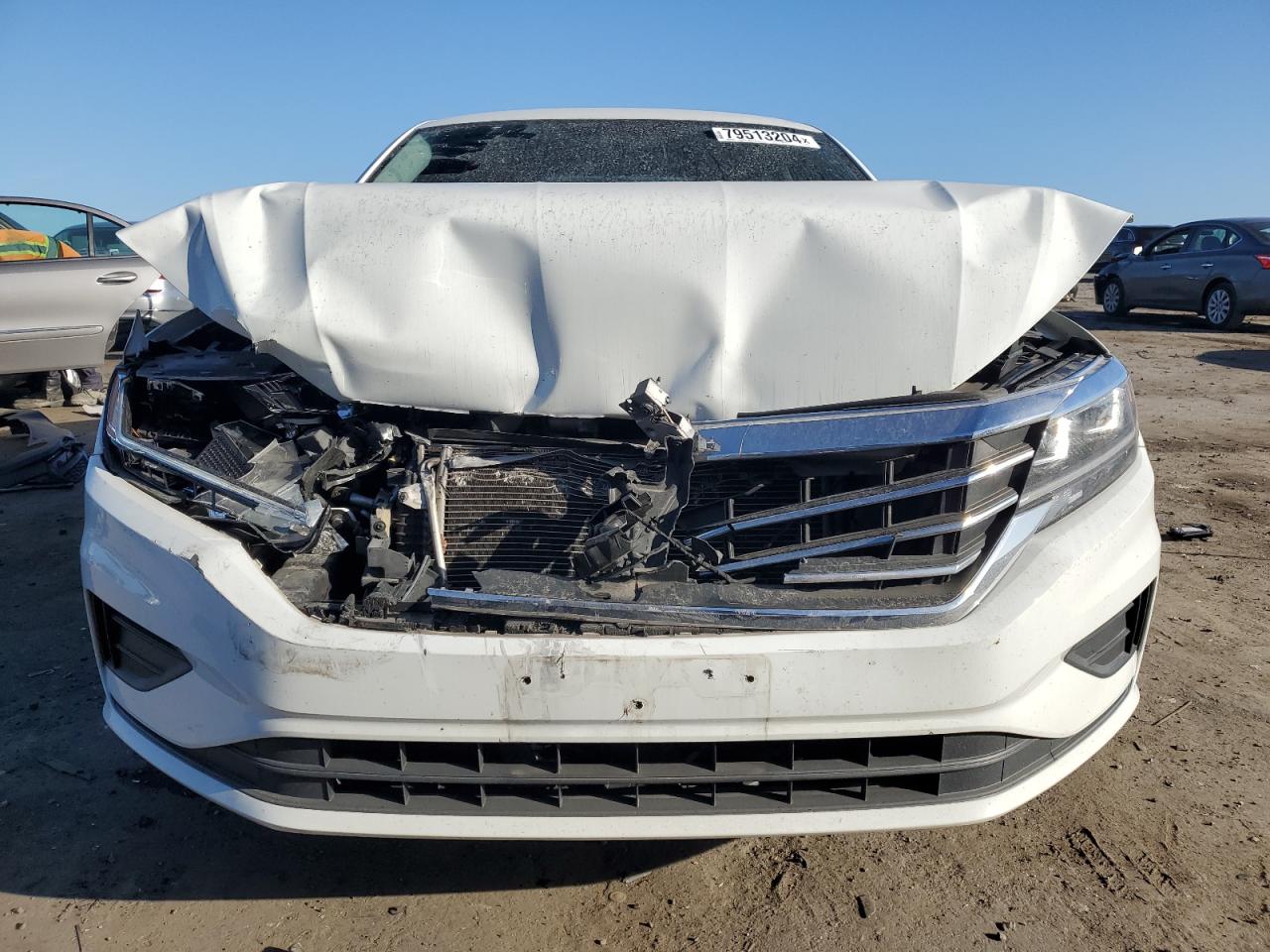 2021 Volkswagen Passat - Image 5