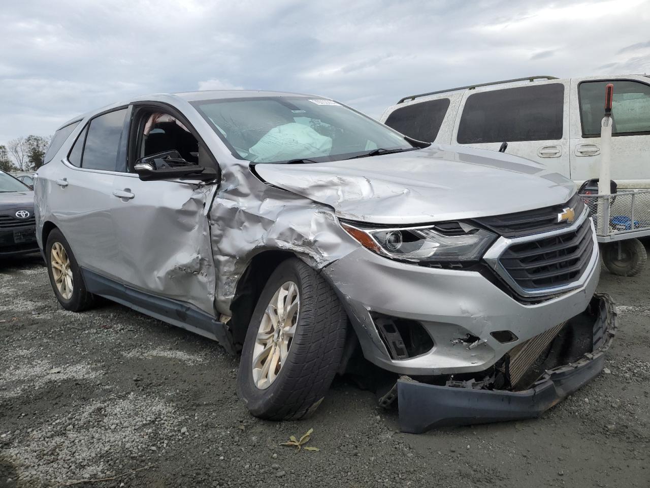 2019 Chevrolet Equinox - Image 4