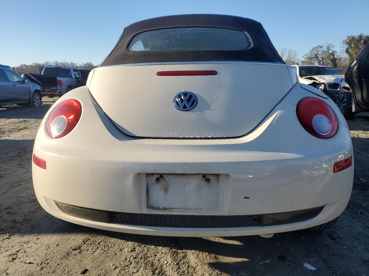 2007 Volkswagen Beetle - Image 6