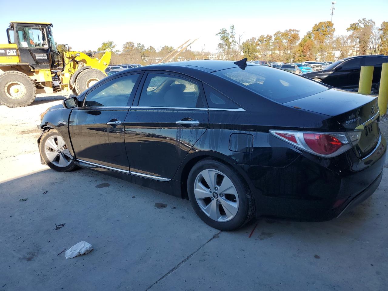 2011 Hyundai Sonata - Image 2