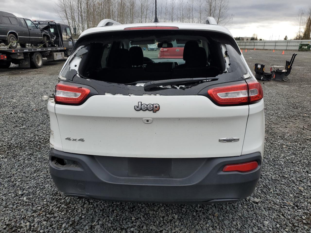 2015 Jeep Cherokee Latitude VIN: 1C4PJMCB2FW594225 Lot: 80424404