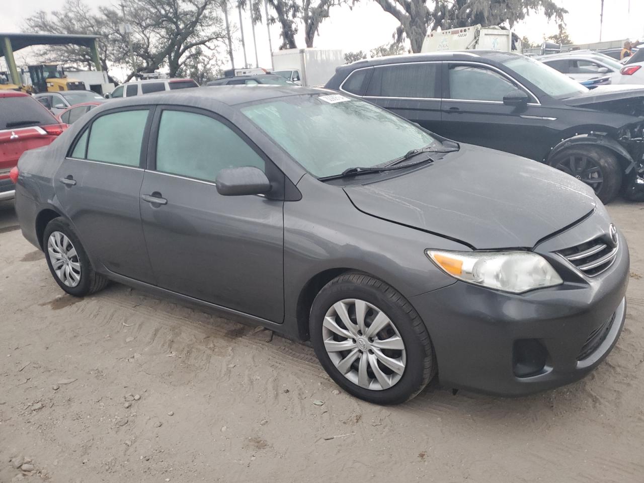 VIN 2T1BU4EE1DC960013 2013 TOYOTA COROLLA no.4