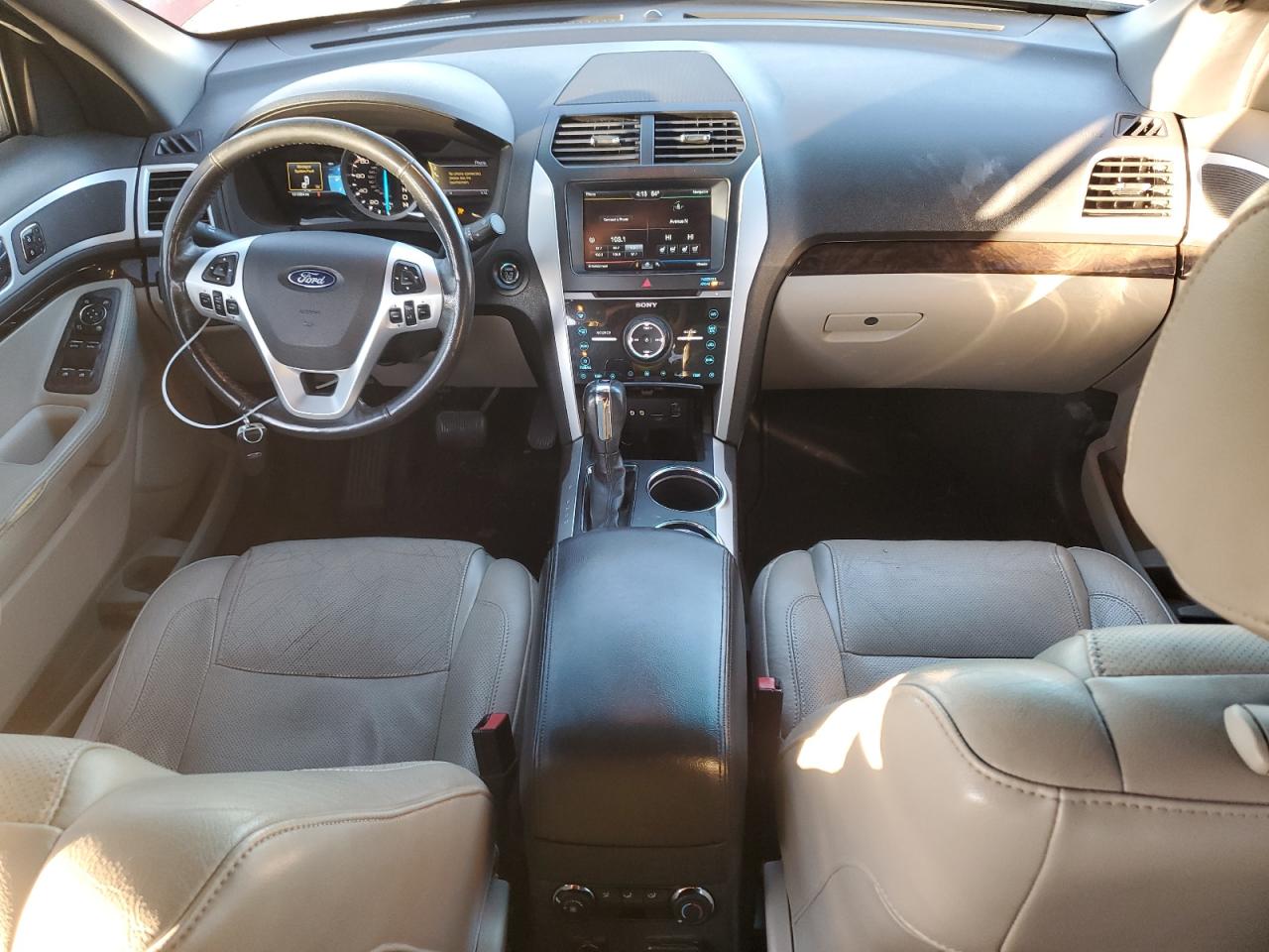 2011 Ford Explorer - Image 8