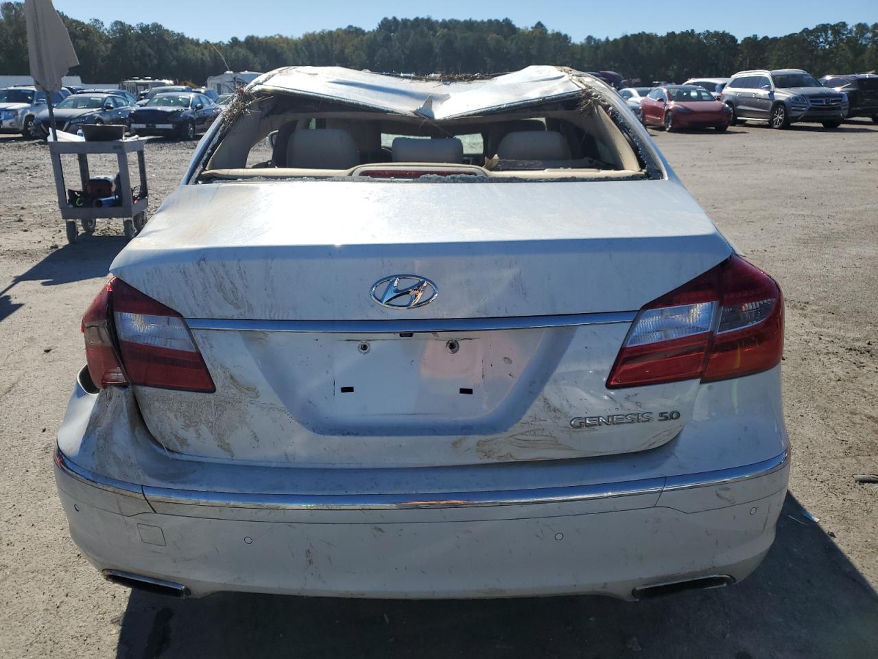 2012 Hyundai Genesis 5.0L VIN: KMHGC4DHXCU171151 Lot: 81632104