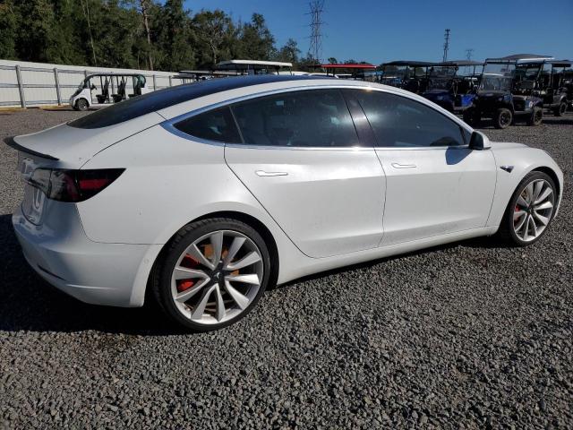  TESLA MODEL 3 2018 Білий