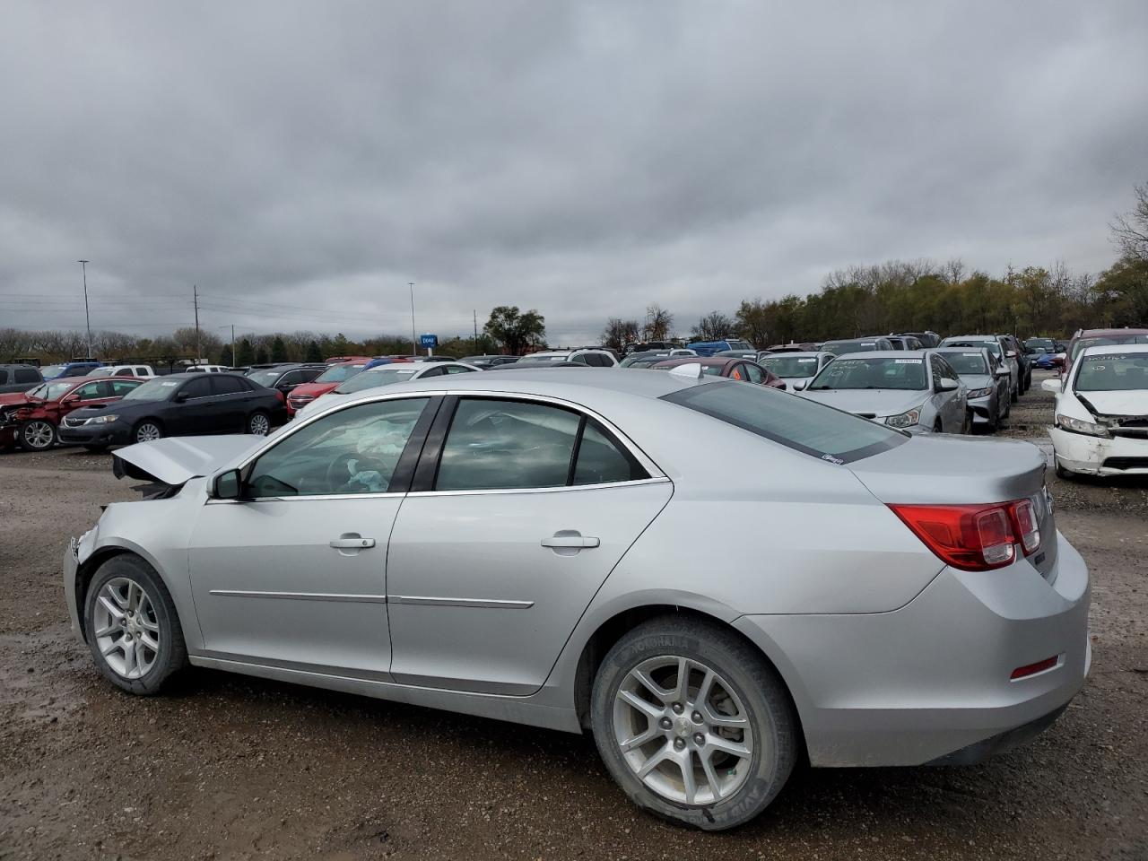 VIN 1G11C5SL3EF286259 2014 CHEVROLET MALIBU no.2