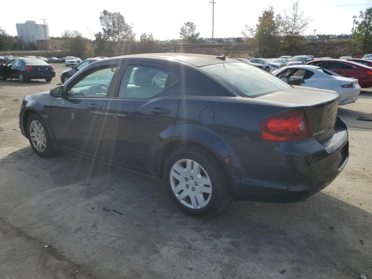 2012 Dodge Avenger - Image 2