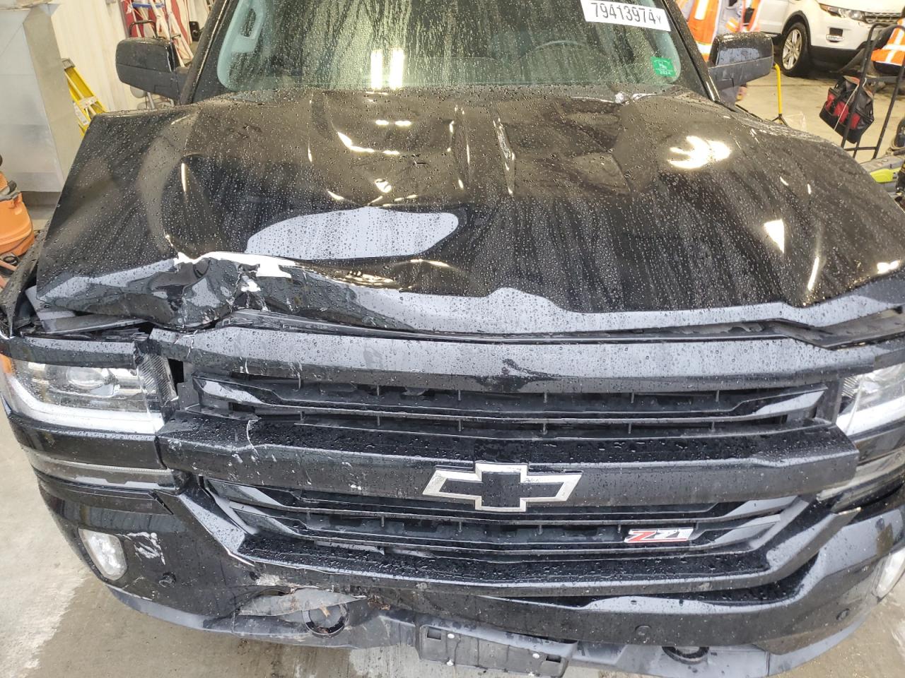 2018 Chevrolet Silverado - Image 11