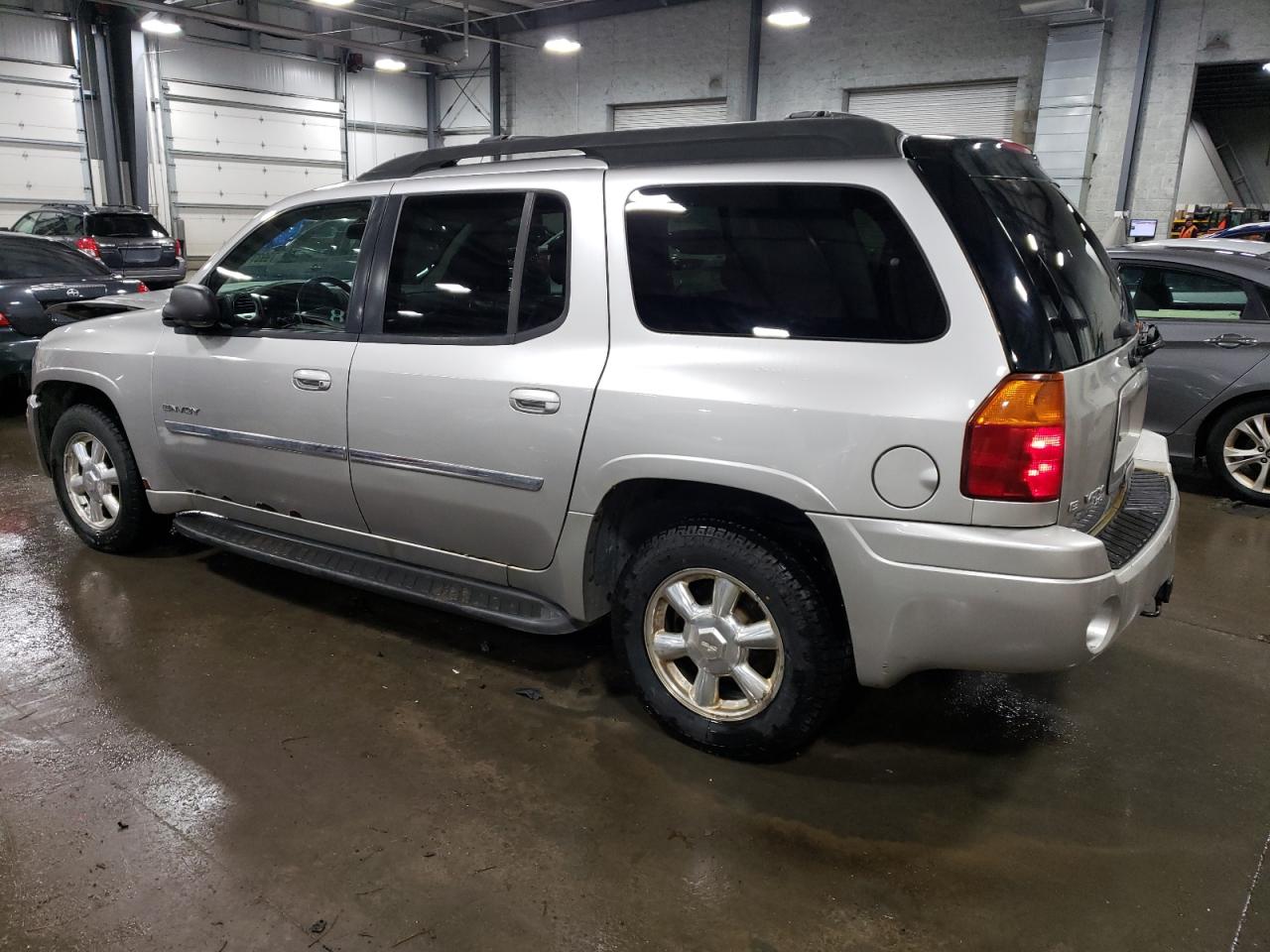 2006 GMC Envoy - Image 2