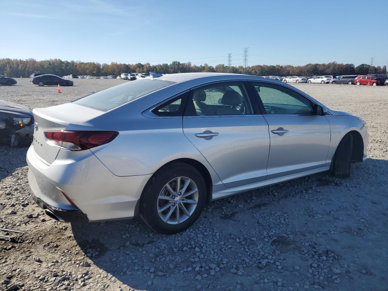 2018 Hyundai Sonata - Image 3