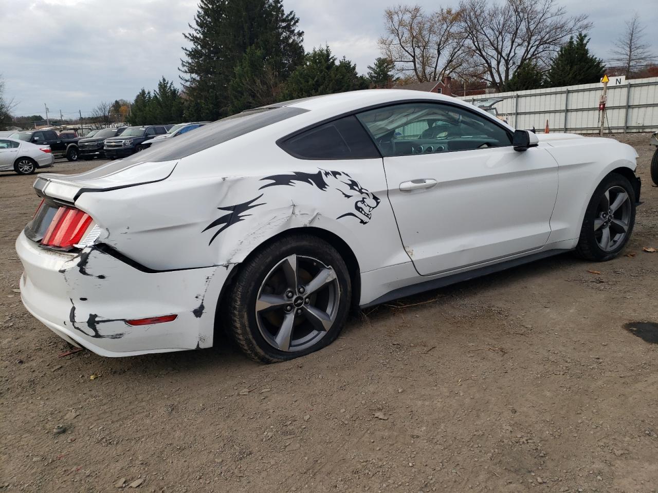 2016 Ford Mustang - Image 3
